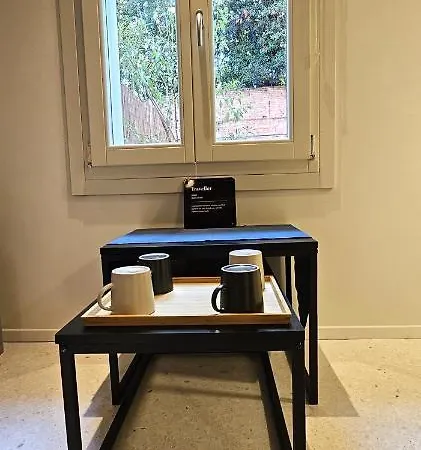 Cozy Small With Private Garden Venise